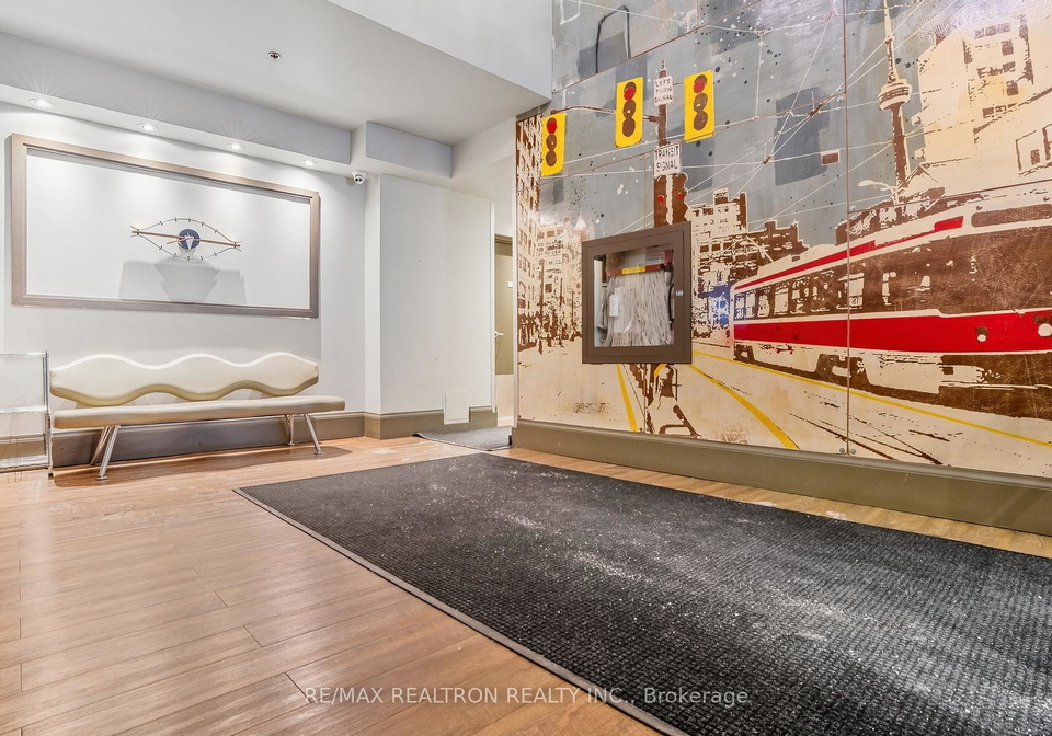 500-richmond-street-w-toronto-ontario-c12759260