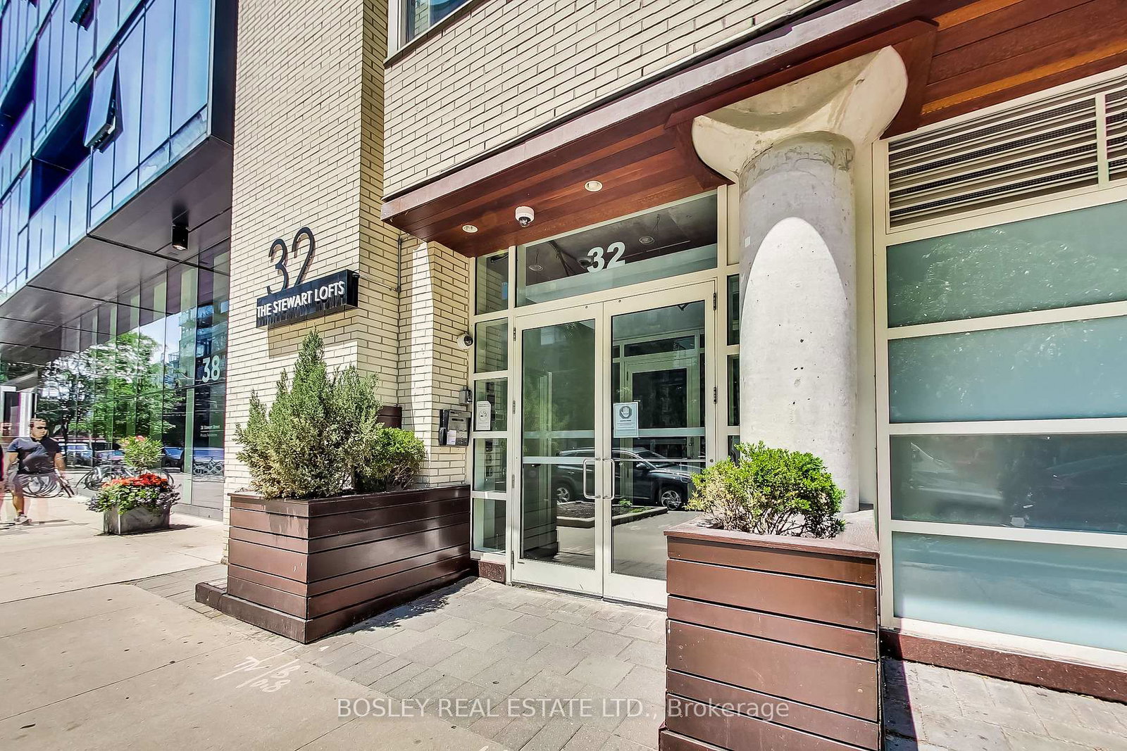 32-stewart-street-toronto-ontario-c12759312