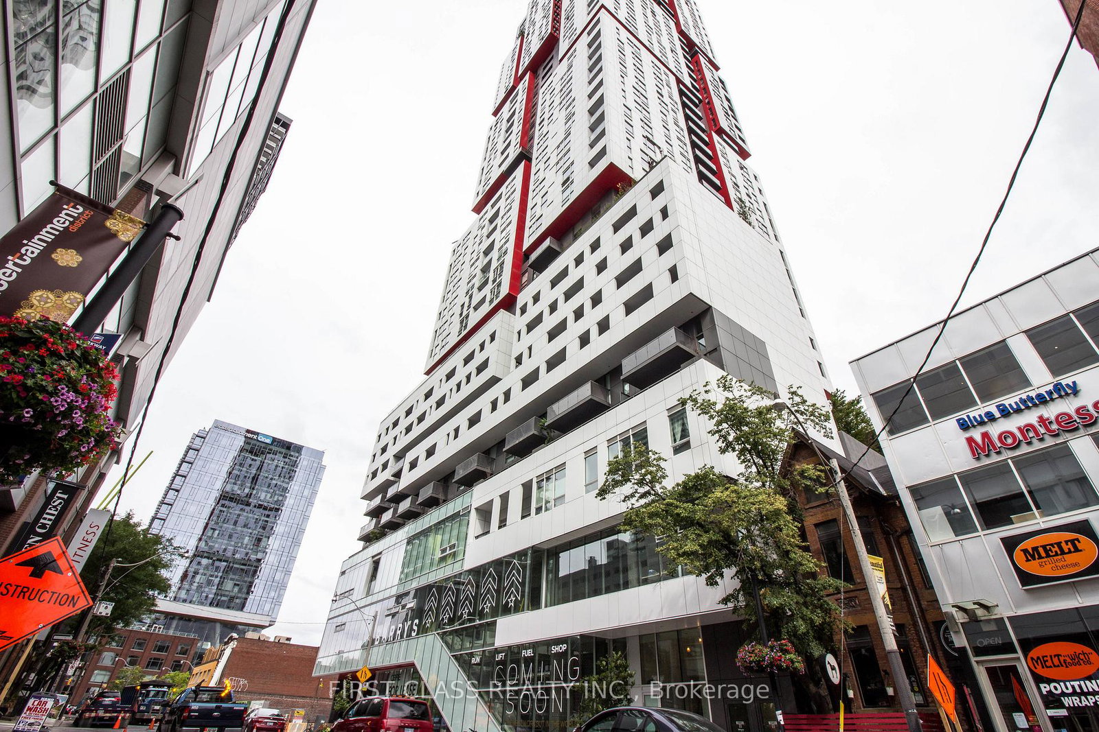 318-richmond-street-w-toronto-ontario-c12759518