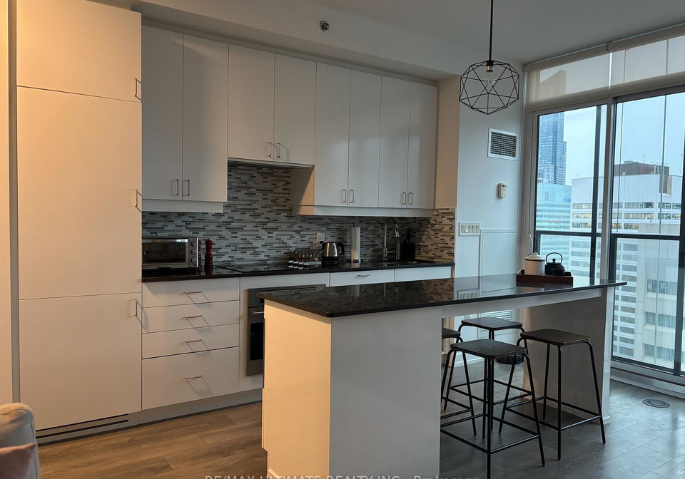 426-university-avenue-toronto-ontario-c12759756