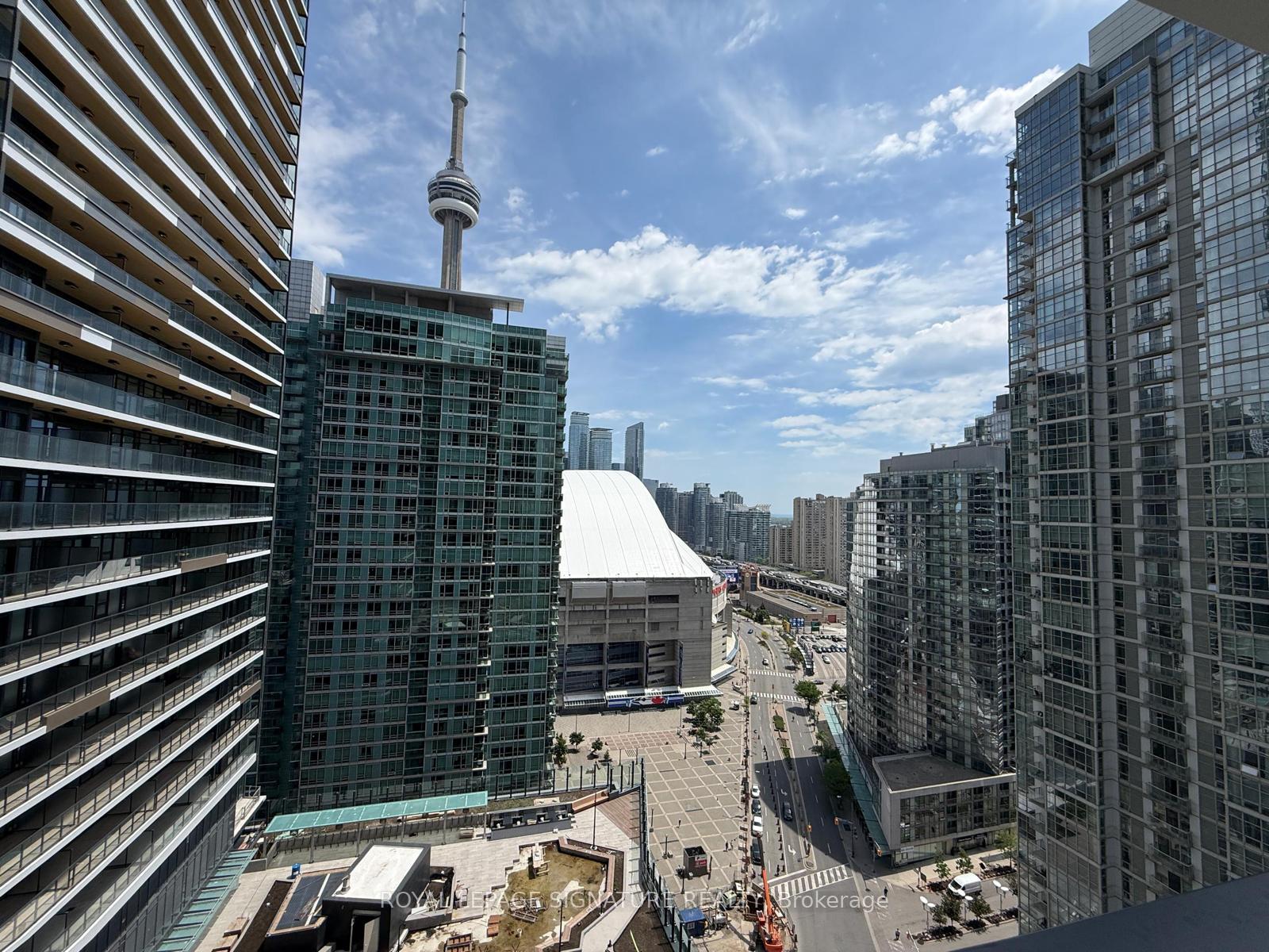 3-concord-cityplace-way-toronto-ontario-c12760112