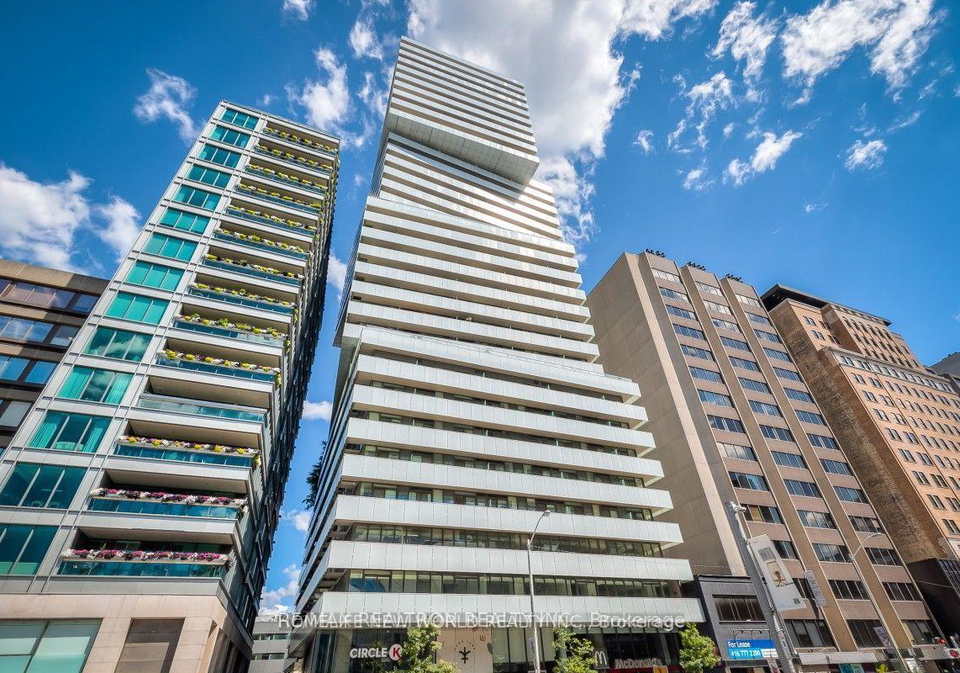200-bloor-street-toronto-ontario-c12760206