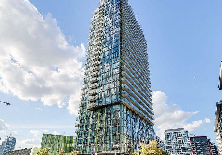 170-fort-york-boulevard-toronto-ontario-c12760260