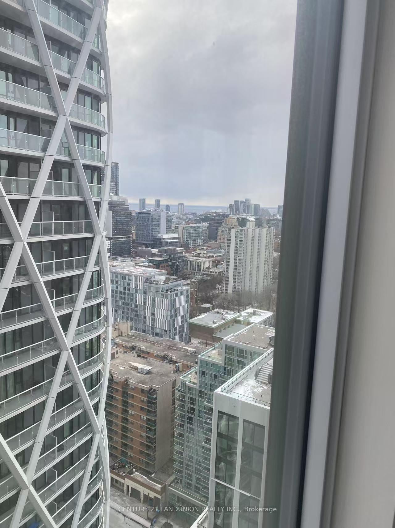 238-simcoe-street-toronto-ontario-c12760282