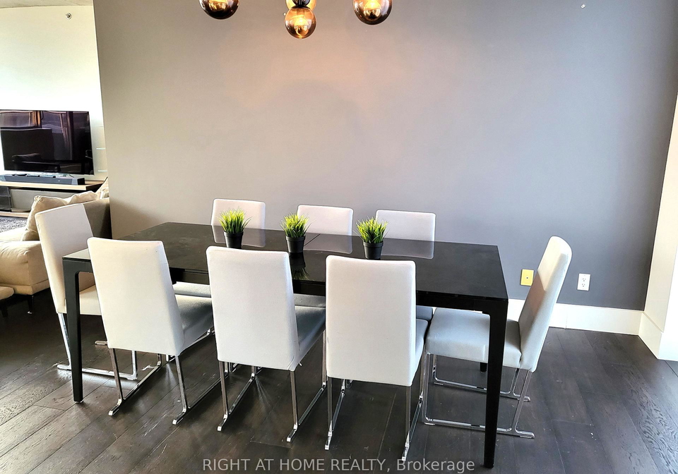 55-stewart-street-toronto-ontario-c12760364
