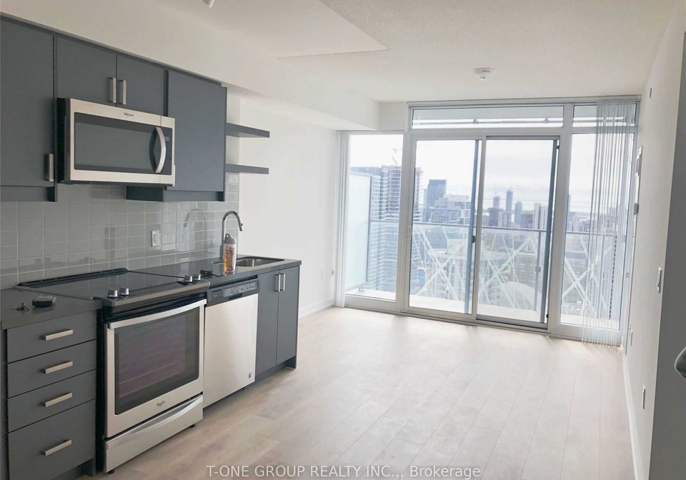 50-wellesley-street-e-toronto-ontario-c12760368