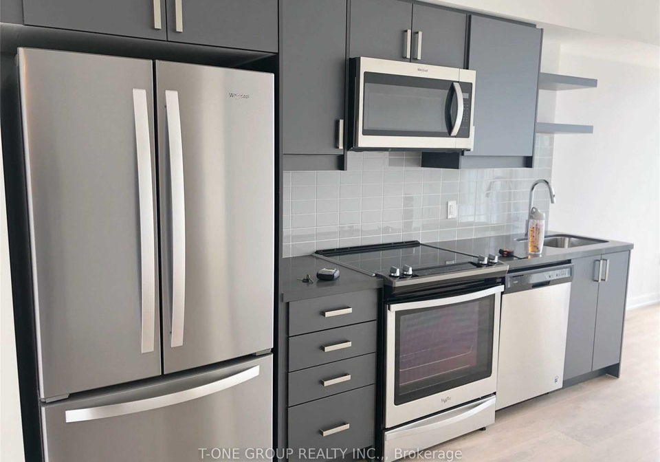 50-wellesley-street-e-toronto-ontario-c12760368