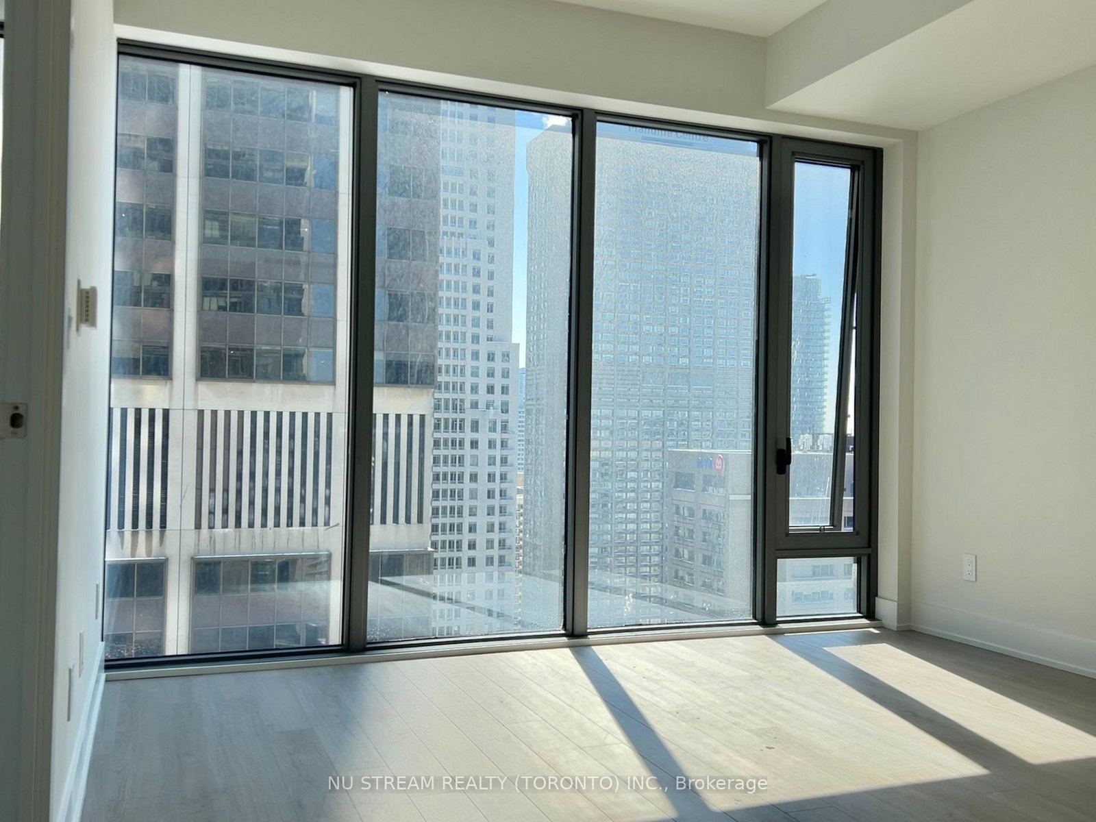 8-cumberland-street-toronto-ontario-c12760384