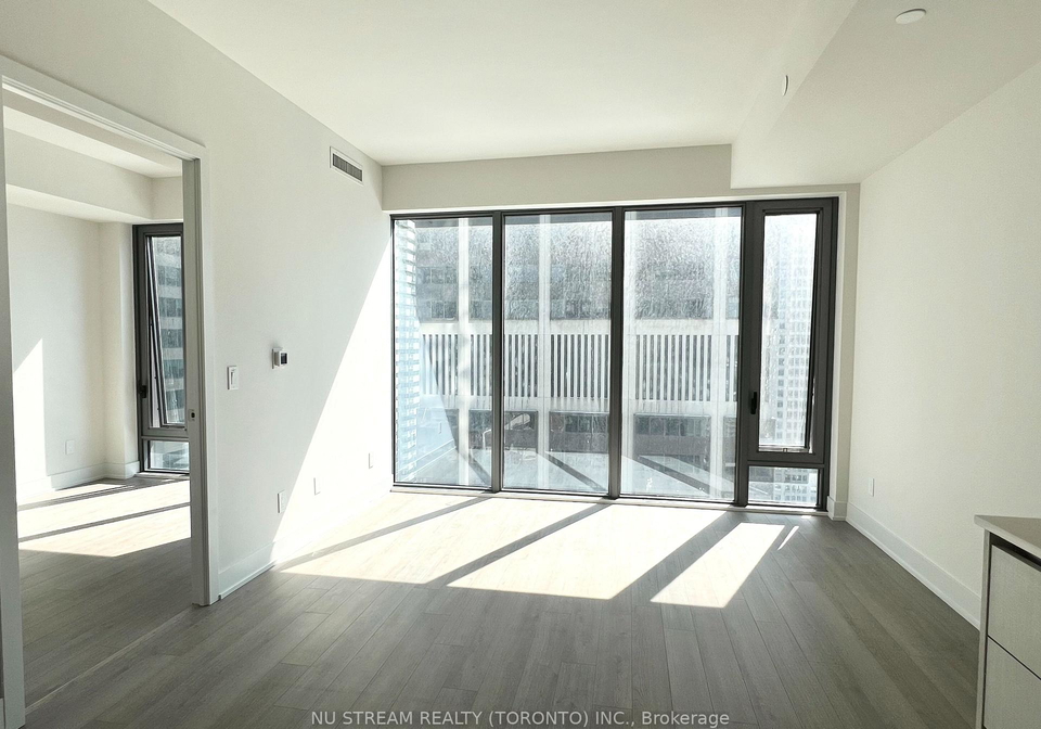 8-cumberland-street-toronto-ontario-c12760384