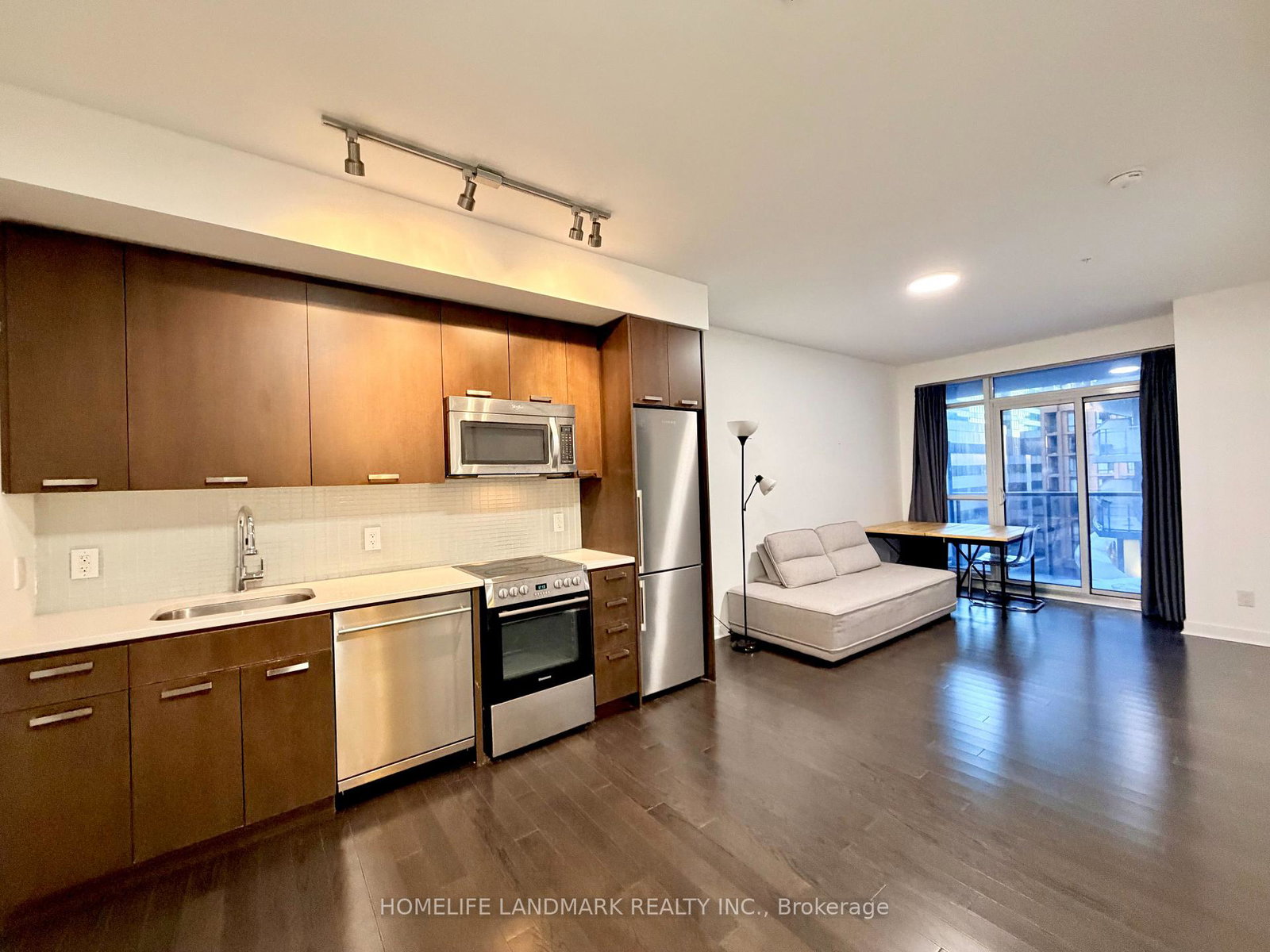 295-adelaide-street-w-toronto-ontario-c12760436
