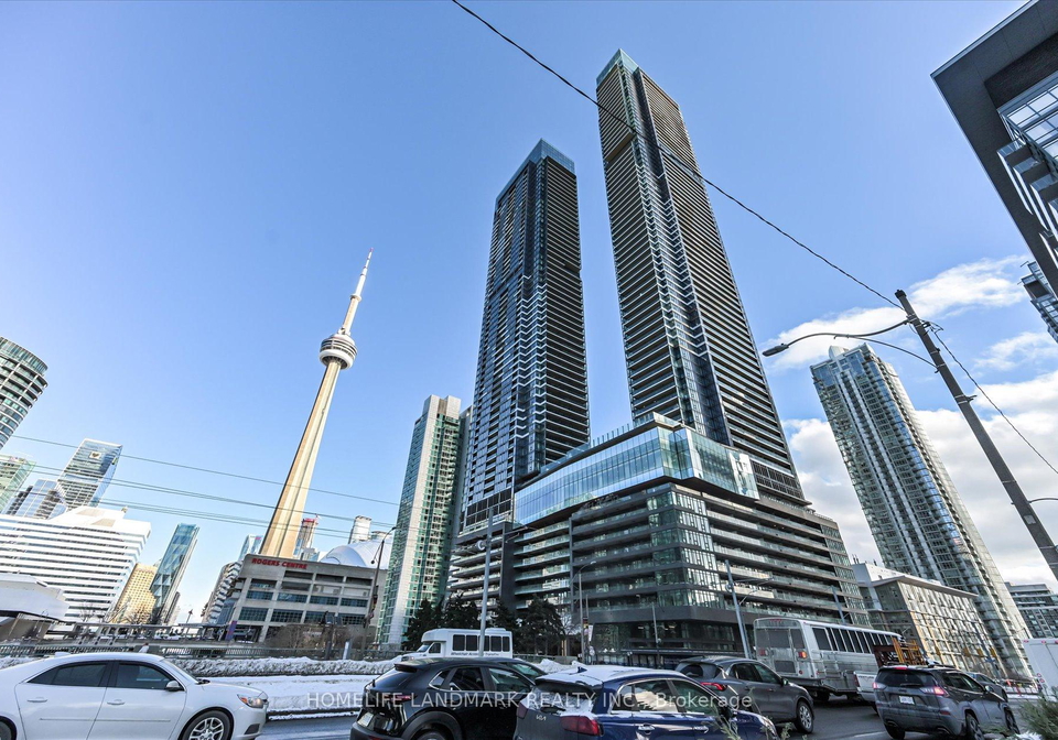 1-concord-cityplace-way-toronto-ontario-c12760454