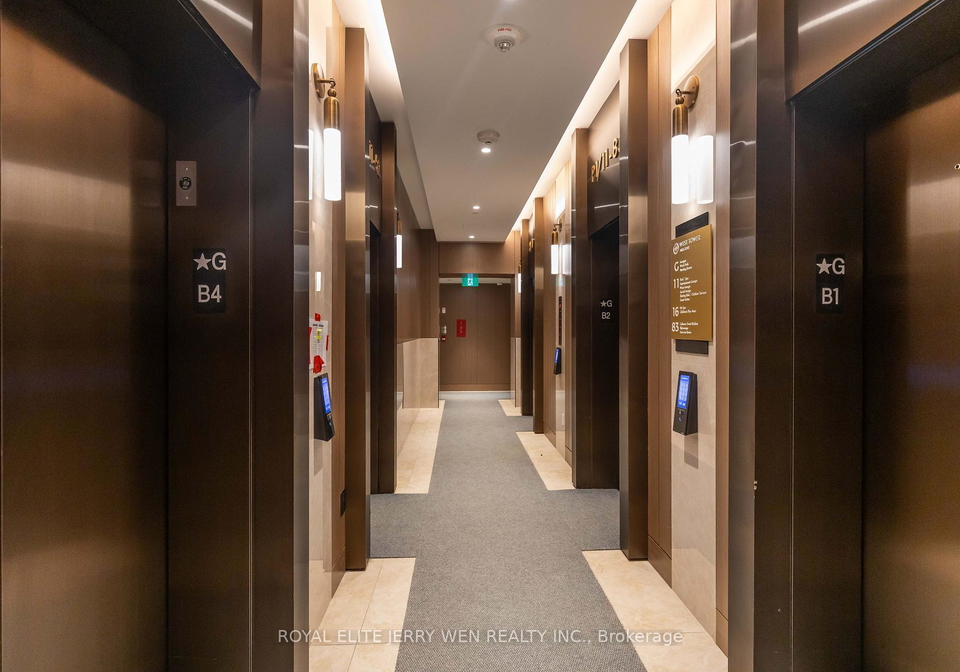 3-concord-cityplace-way-toronto-ontario-c12760576