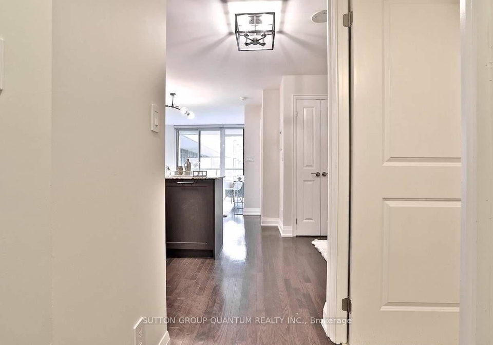 1-bedford-road-toronto-ontario-c12760748