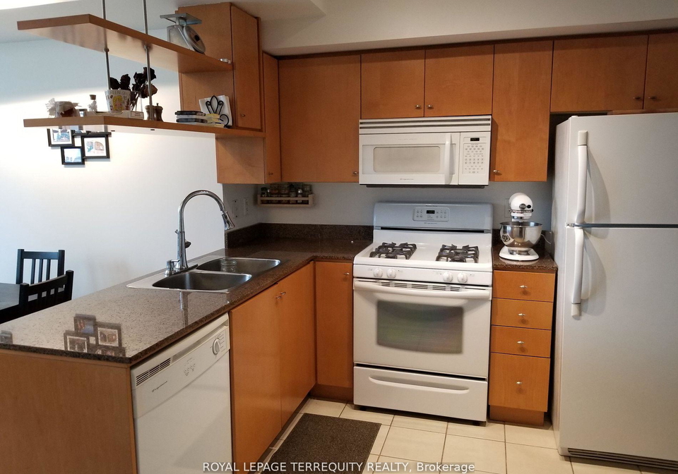 35-mariner-terrace-toronto-ontario-c12760788