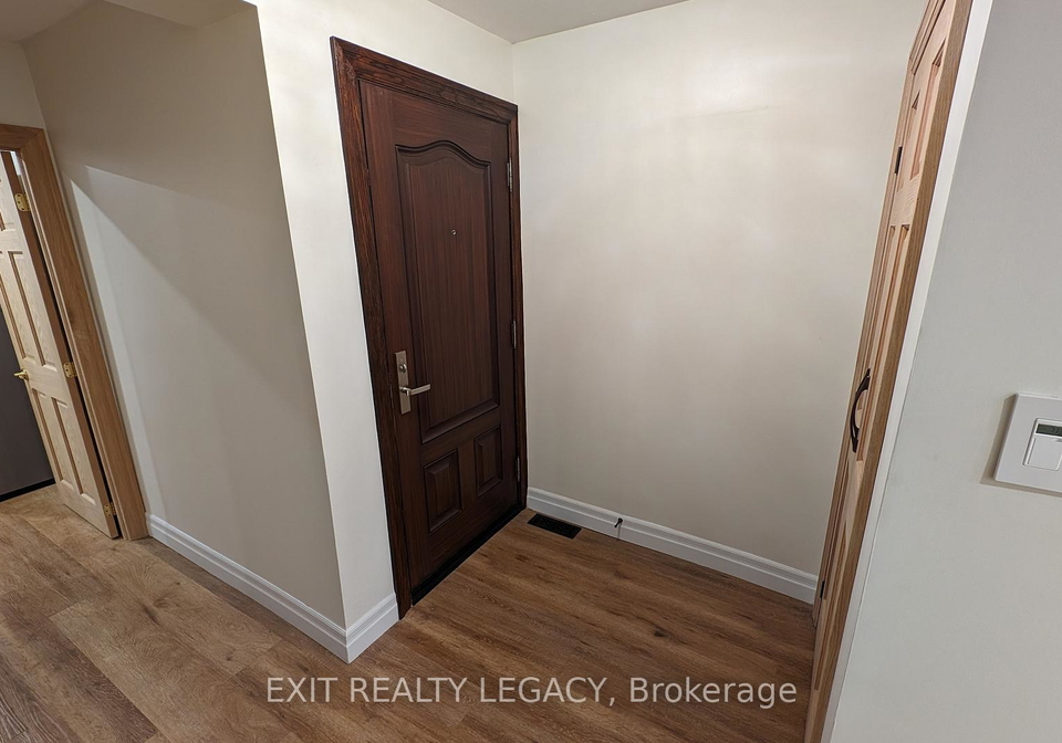 69-cairnside-crescent-north-york-ontario-c12760986