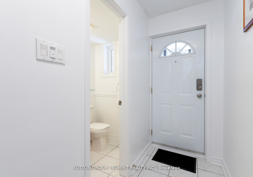 95-rameau-drive-north-york-ontario-c12761004