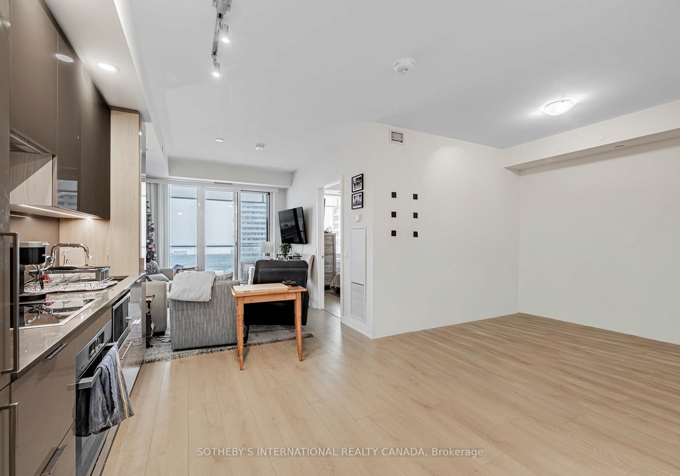 28-freeland-street-toronto-ontario-c12761130