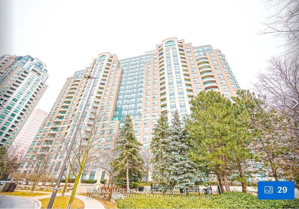 23-lorraine-drive-toronto-ontario-c12761264