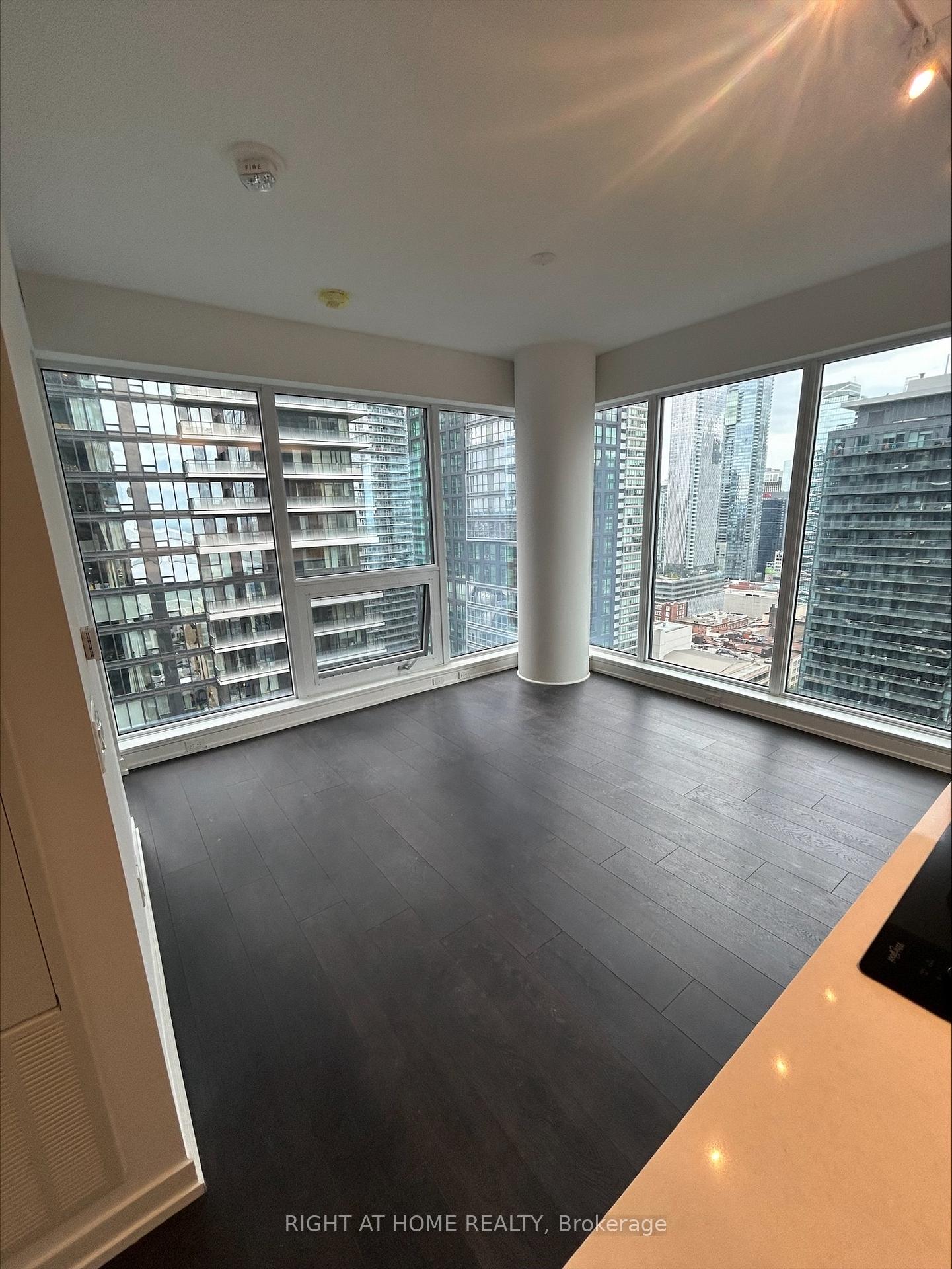 55-mercer-street-e-toronto-ontario-c12761438