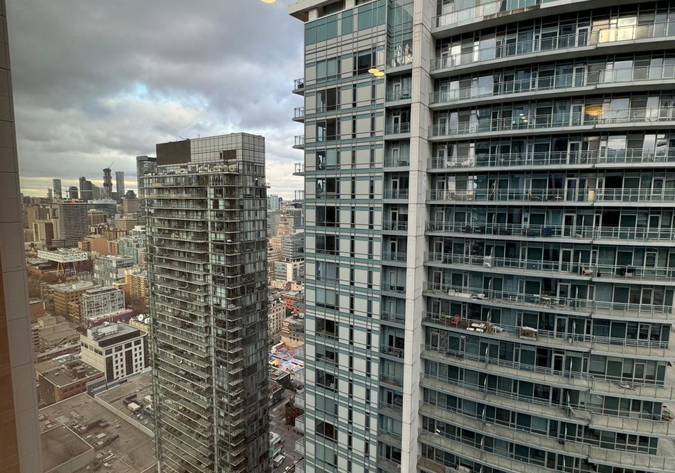 8-widmer-street-toronto-ontario-c12761574