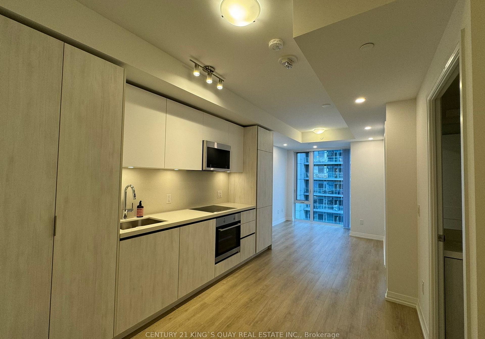 8-widmer-street-toronto-ontario-c12761574
