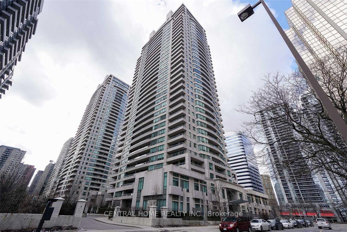 23-hollywood-avenue-north-york-ontario-c12761810