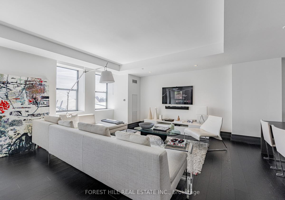 2-avenue-road-toronto-ontario-c12762422