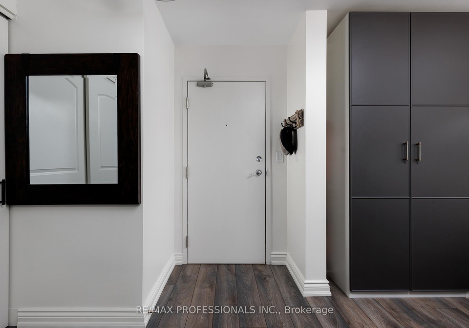 381-front-street-w-toronto-ontario-c12762566