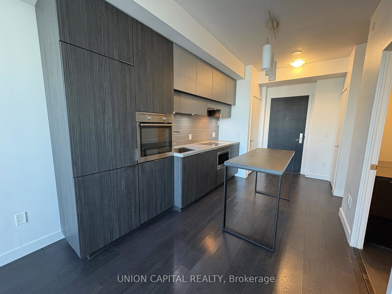 8-eglinton-avenue-e-toronto-ontario-c12762786