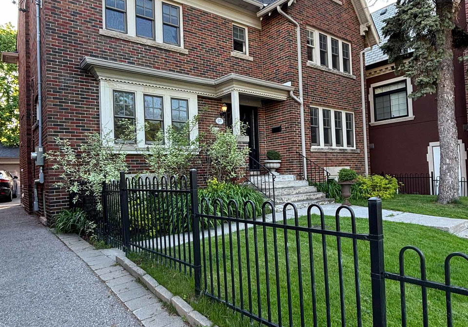 1252-avenue-road-toronto-ontario-c12763058