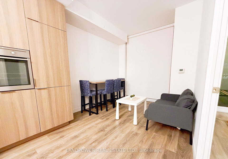 8-eglinton-avenue-e-toronto-ontario-c12763086
