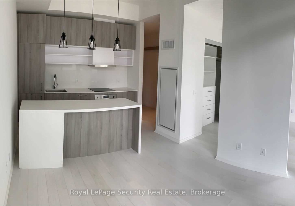 8-hillsdale-avenue-toronto-ontario-c12763434