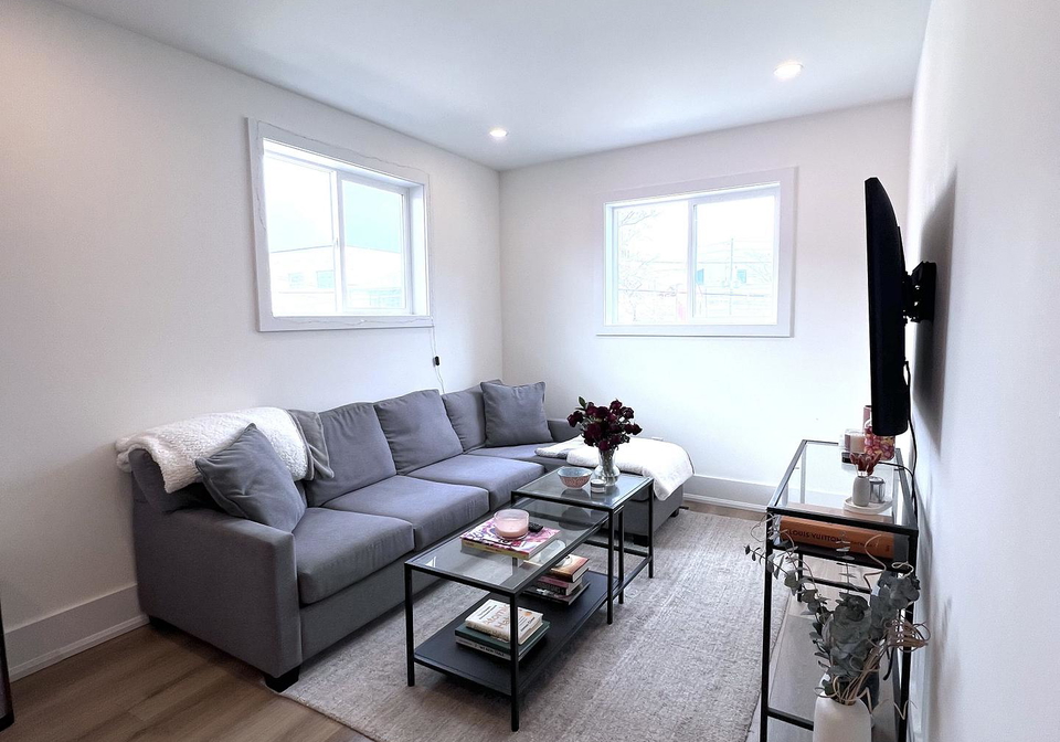 13-brookfield-street-toronto-ontario-c12763502