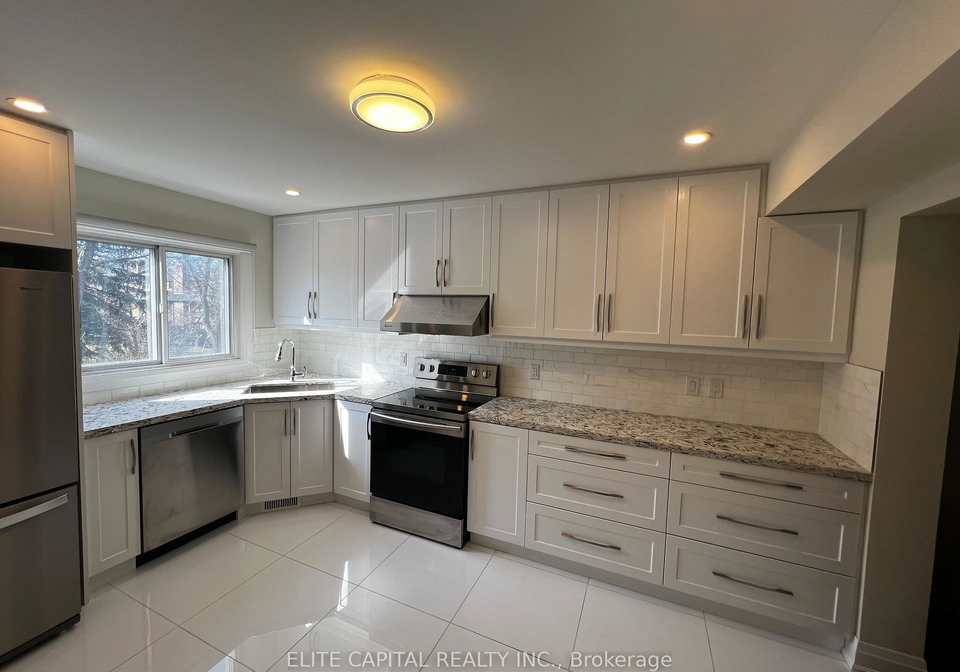 135-gypsy-rose-way-north-york-ontario-c12763572
