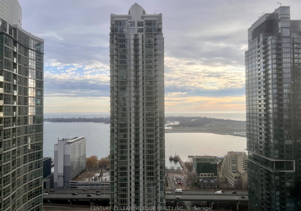 3-concord-city-place-way-toronto-ontario-c12763574