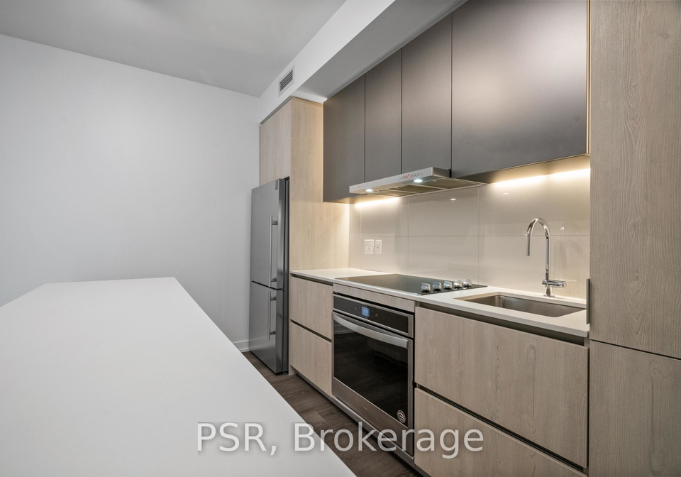 11-ordnance-street-toronto-ontario-c12763578