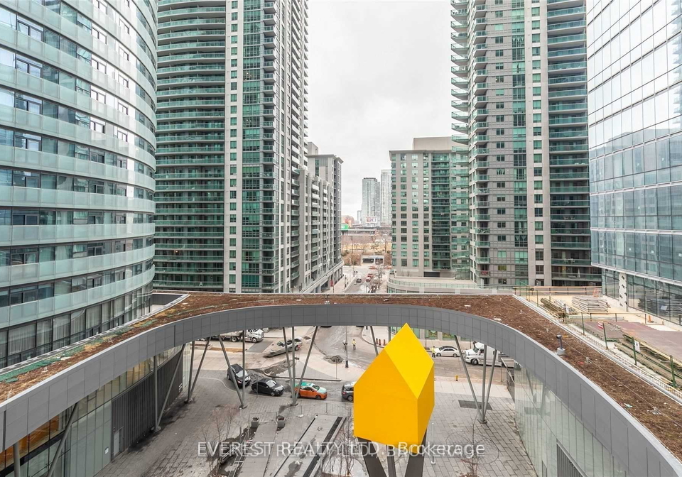 14-york-street-toronto-ontario-c12763672