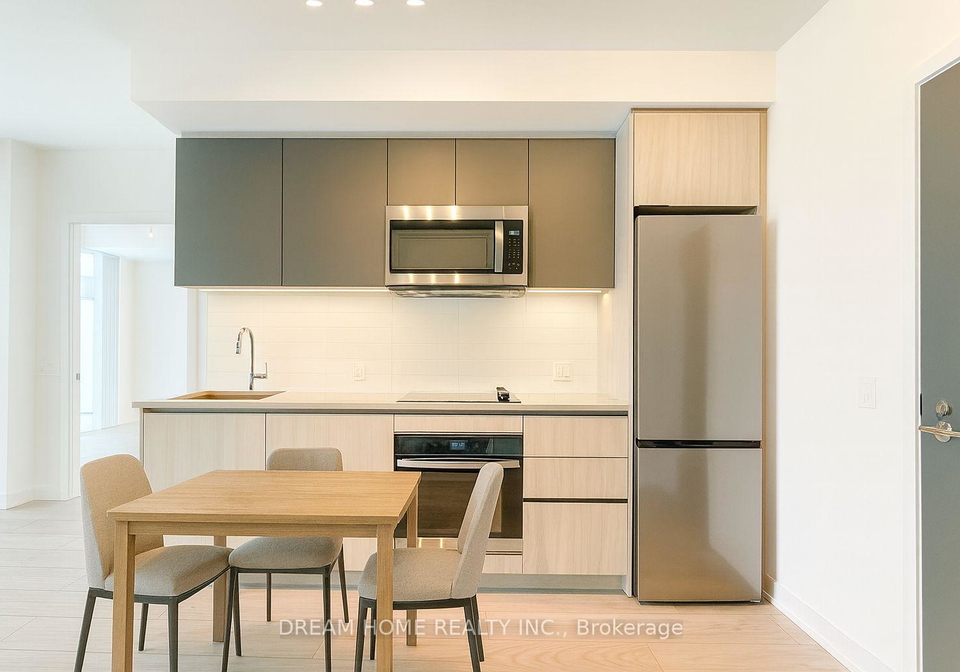 5858-yonge-street-toronto-ontario-c12763946