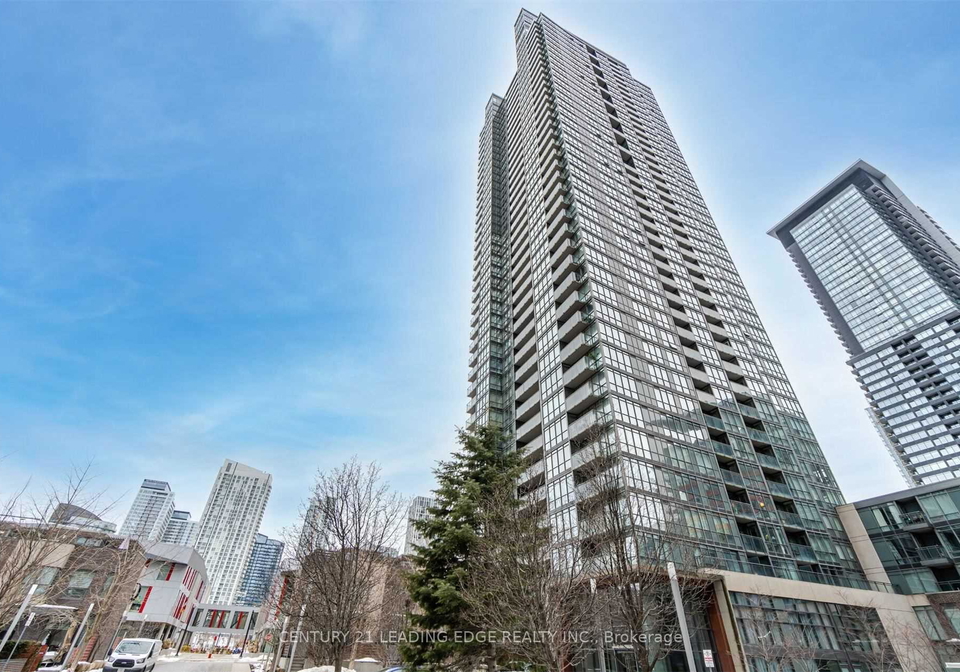 15-fort-york-boulevard-toronto-ontario-c12764096