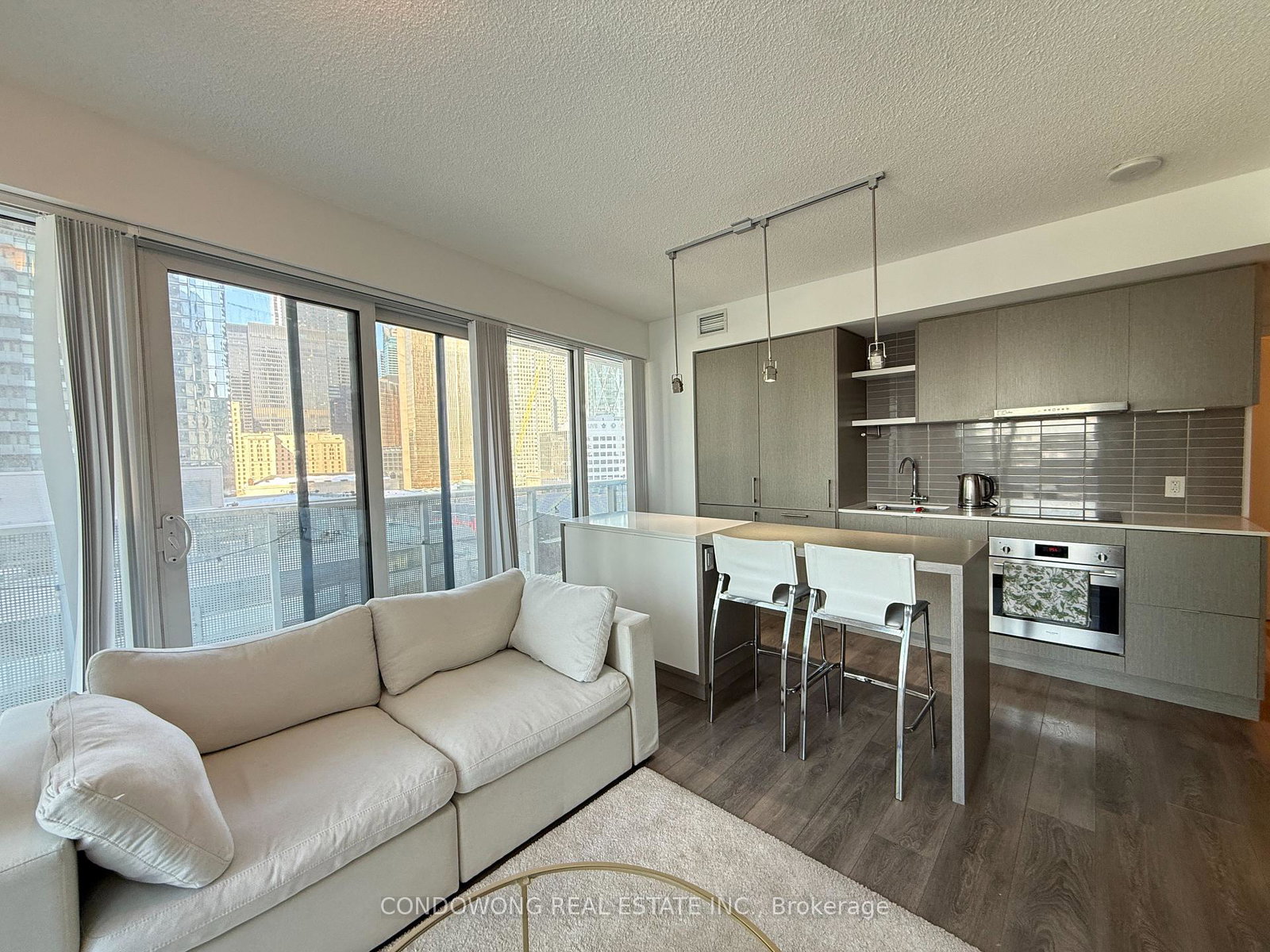 100-harbour-street-toronto-ontario-c12764118