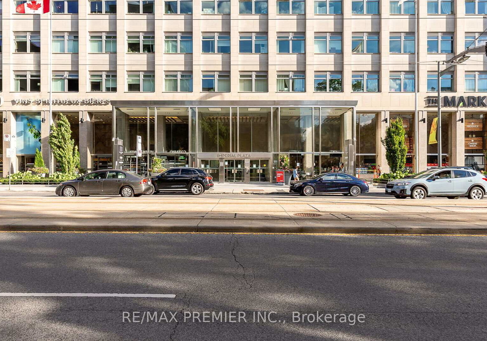 111-st-clair-avenue-w-toronto-ontario-c12764346