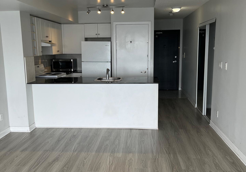 210-victoria-street-toronto-ontario-c12764458