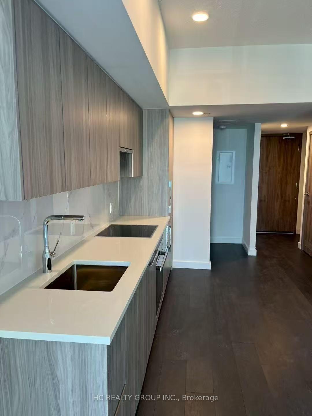 3-concord-cityplace-way-toronto-ontario-c12764468