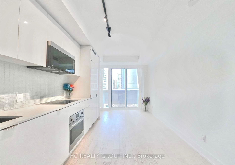7-grenville-street-toronto-ontario-c12764642