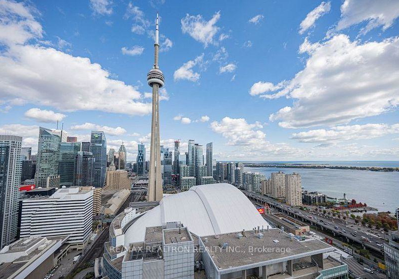 3-concord-cityplace-way-toronto-ontario-c12764776