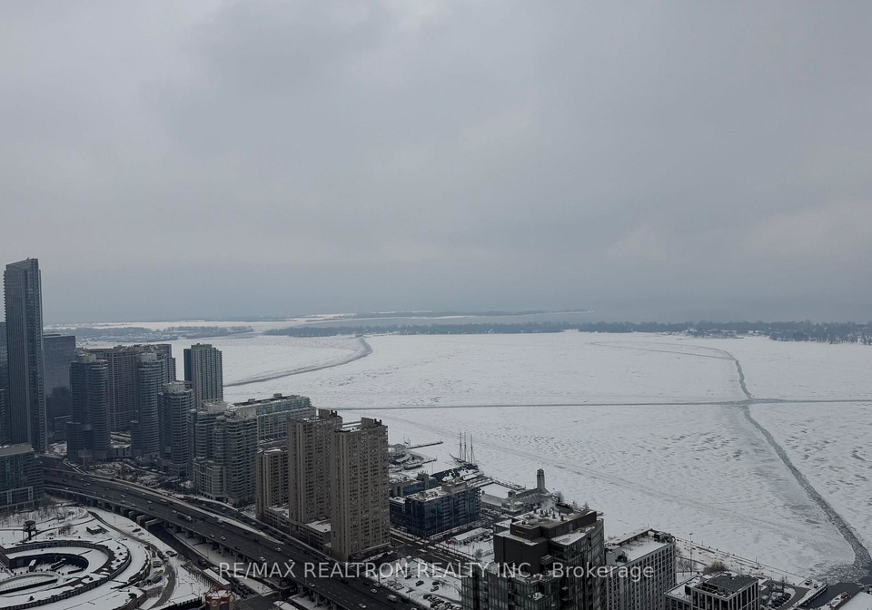 3-concord-cityplace-way-toronto-ontario-c12764776