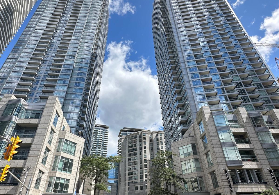 2181-yonge-street-toronto-ontario-c12764782
