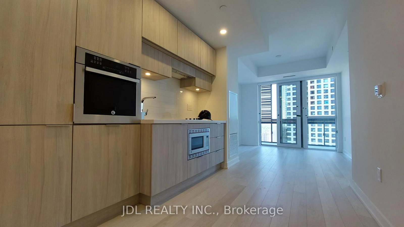 39-roehampton-avenue-toronto-ontario-c12765212