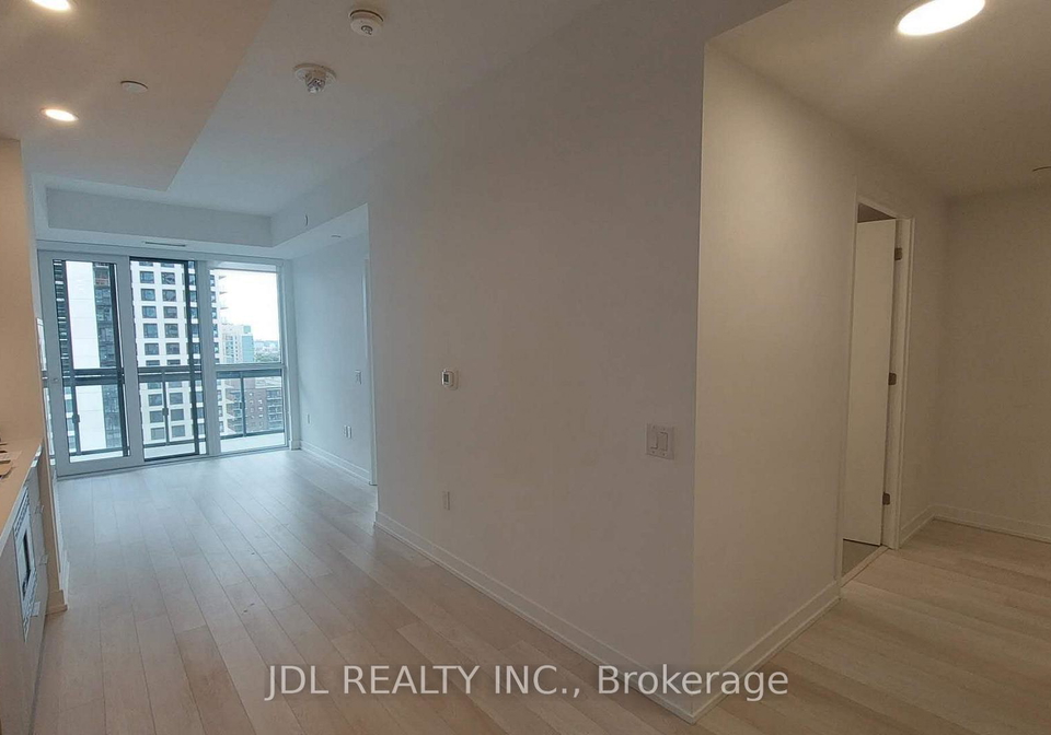 39-roehampton-avenue-toronto-ontario-c12765212