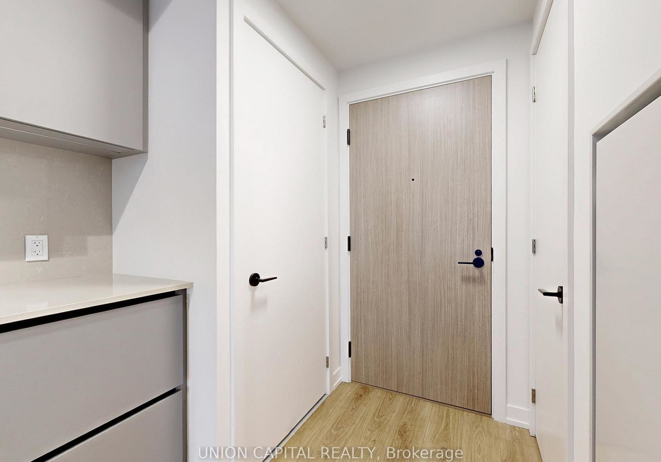 35-parliament-street-toronto-ontario-c12765332